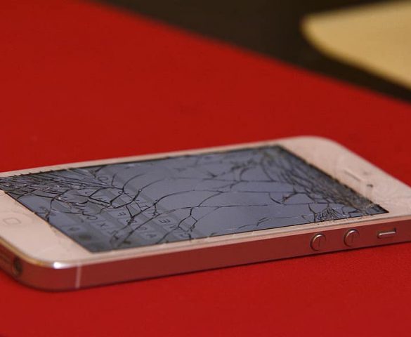 iphone-cracked